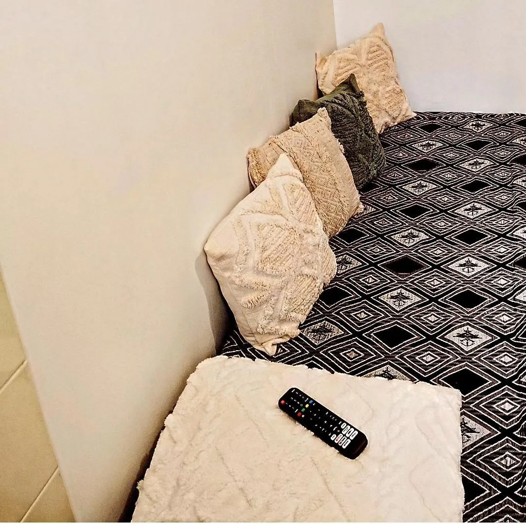 Appartamento Backpackers Luxury 5* In Parigi Alloggio in famiglia